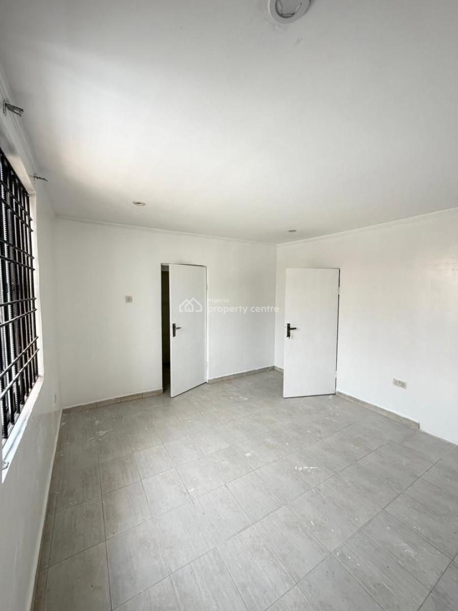 Affordable Well Mainted 4 Bedroom Semi Detached Duplex with Bq., Lekki Phase 1, Lekki, Lagos, Semi-detached Duplex for Sale