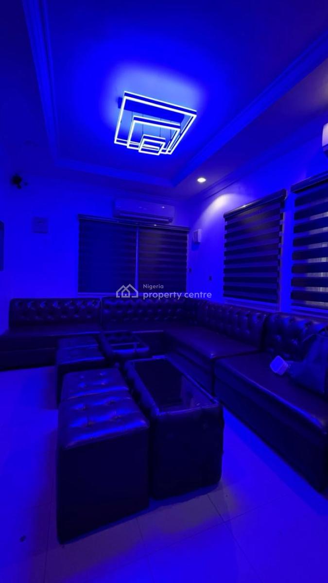 14 Rooms Functioning Hotel, Behind Shoprite, Ikeja, Lagos, Hotel / Guest House for Rent