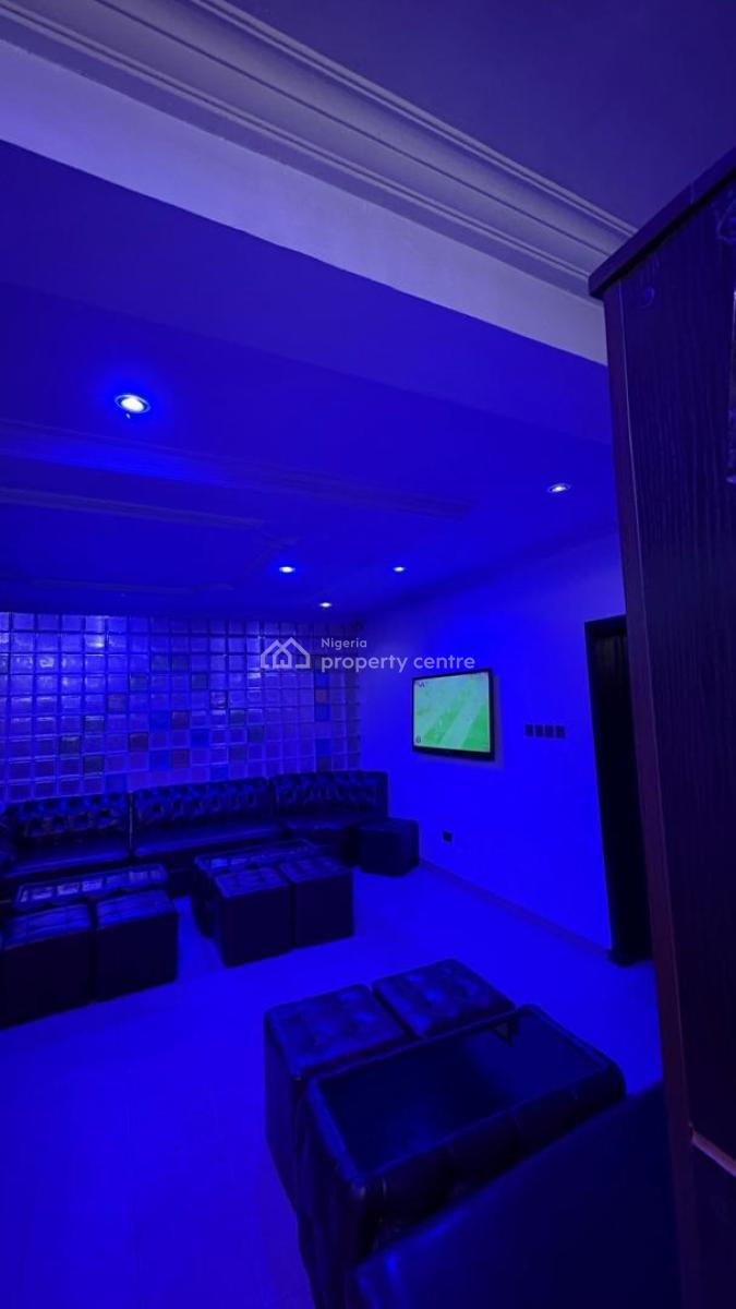 14 Rooms Functioning Hotel, Behind Shoprite, Ikeja, Lagos, Hotel / Guest House for Rent