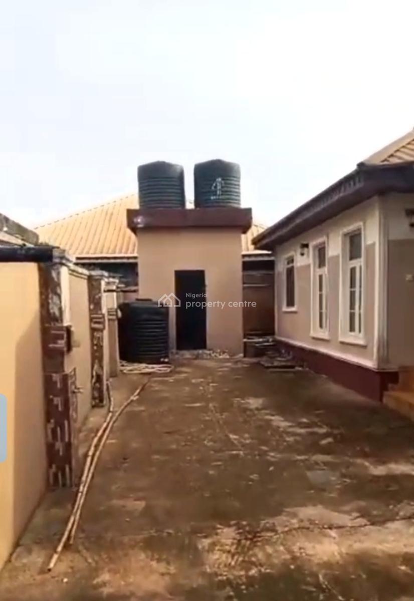 Standard 4 Flats 2 Units of 3 Bedroom Flat All Ensuite and 2 Unit of a, Ikpoba Okha, Edo, Block of Flats for Sale