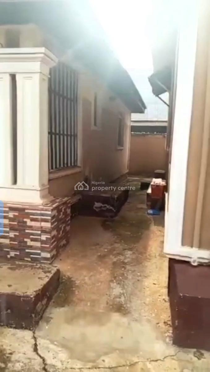 Standard 4 Flats 2 Units of 3 Bedroom Flat All Ensuite and 2 Unit of a, Ikpoba Okha, Edo, Block of Flats for Sale