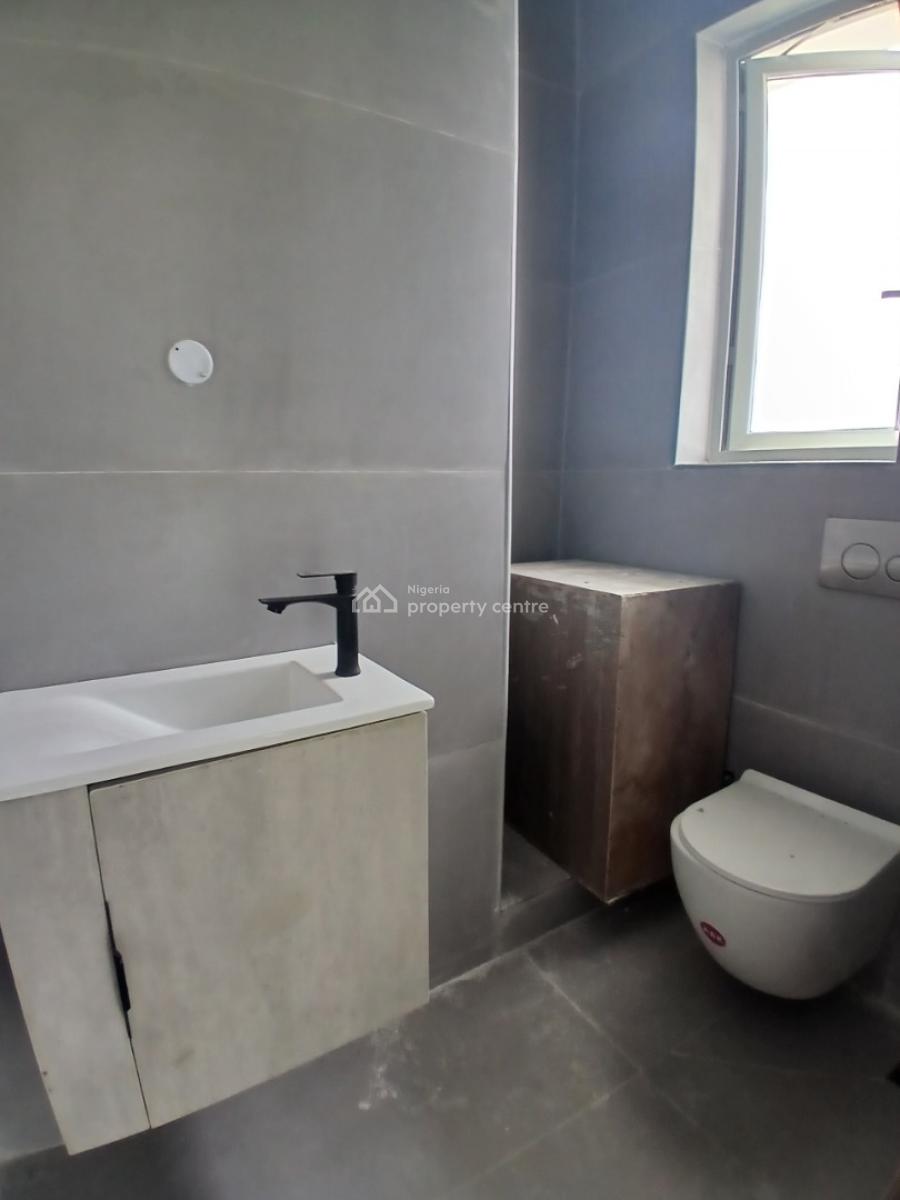 Tastefully Finished and Newly Built and Serviced with 24/7 Power Suppl, Lekki Phase 1, Lekki, Lagos, Flat / Apartment for Rent