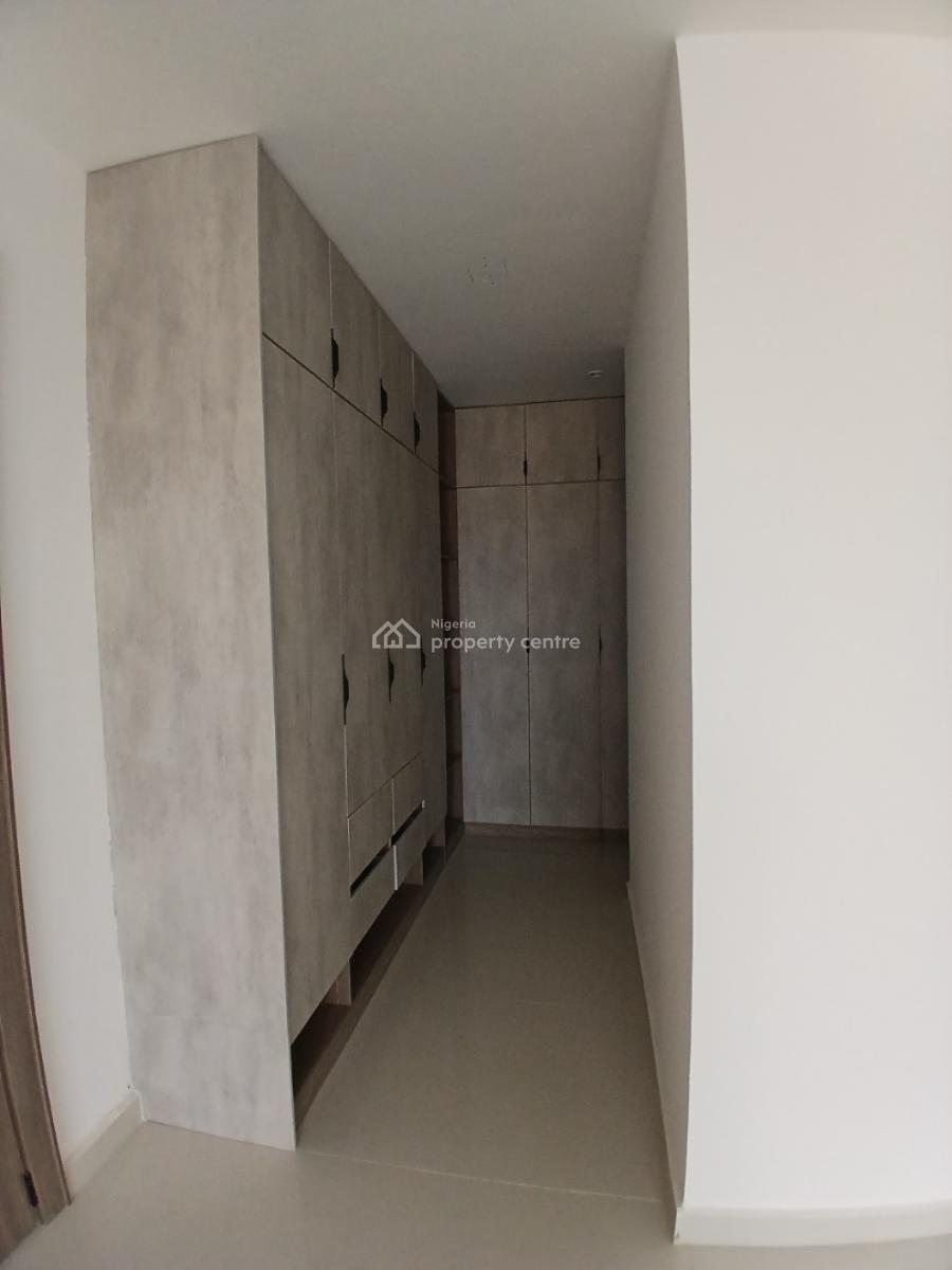 Tastefully Finished and Newly Built and Serviced with 24/7 Power Suppl, Lekki Phase 1, Lekki, Lagos, Flat / Apartment for Rent