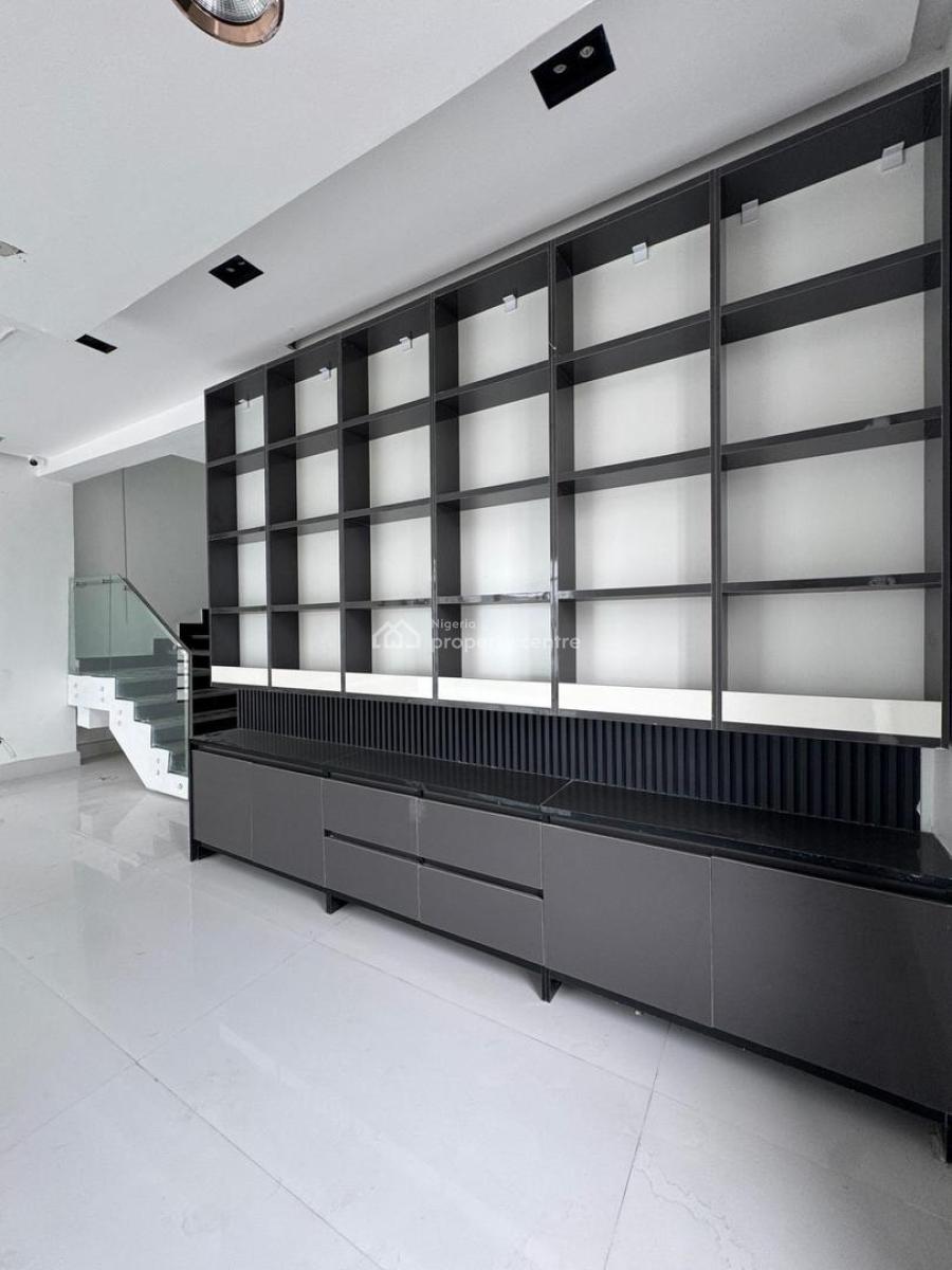 Family Friendly 5 Bedroom Detached Duplex + Bq, Gym, Pool, Rooftop, Lekki Phase 1, Lekki, Lagos, Detached Duplex for Sale