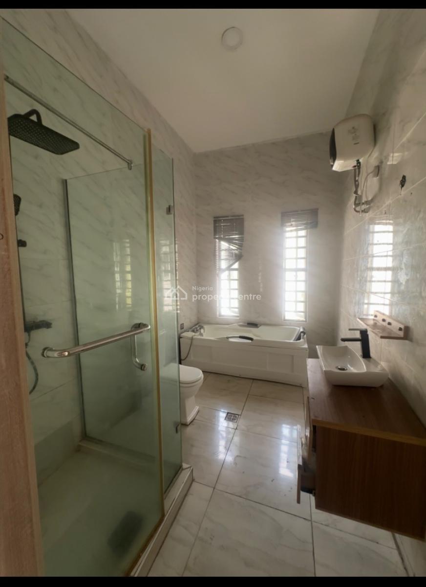 a Luxury Masters Room in a Shared Apartment, Orchid Road, Royal Pine Estate, Lekki Phase 1, Lekki, Lagos, Terraced Duplex for Rent