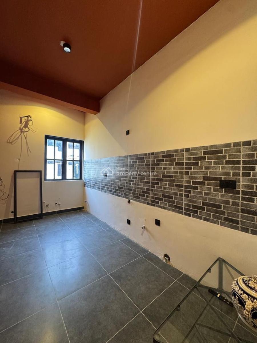 90s Inspired 3 Bedroom Apartment with Gym, Swimming Pool & Elevator, Lekki Phase 1, Lekki, Lagos, Flat / Apartment for Sale