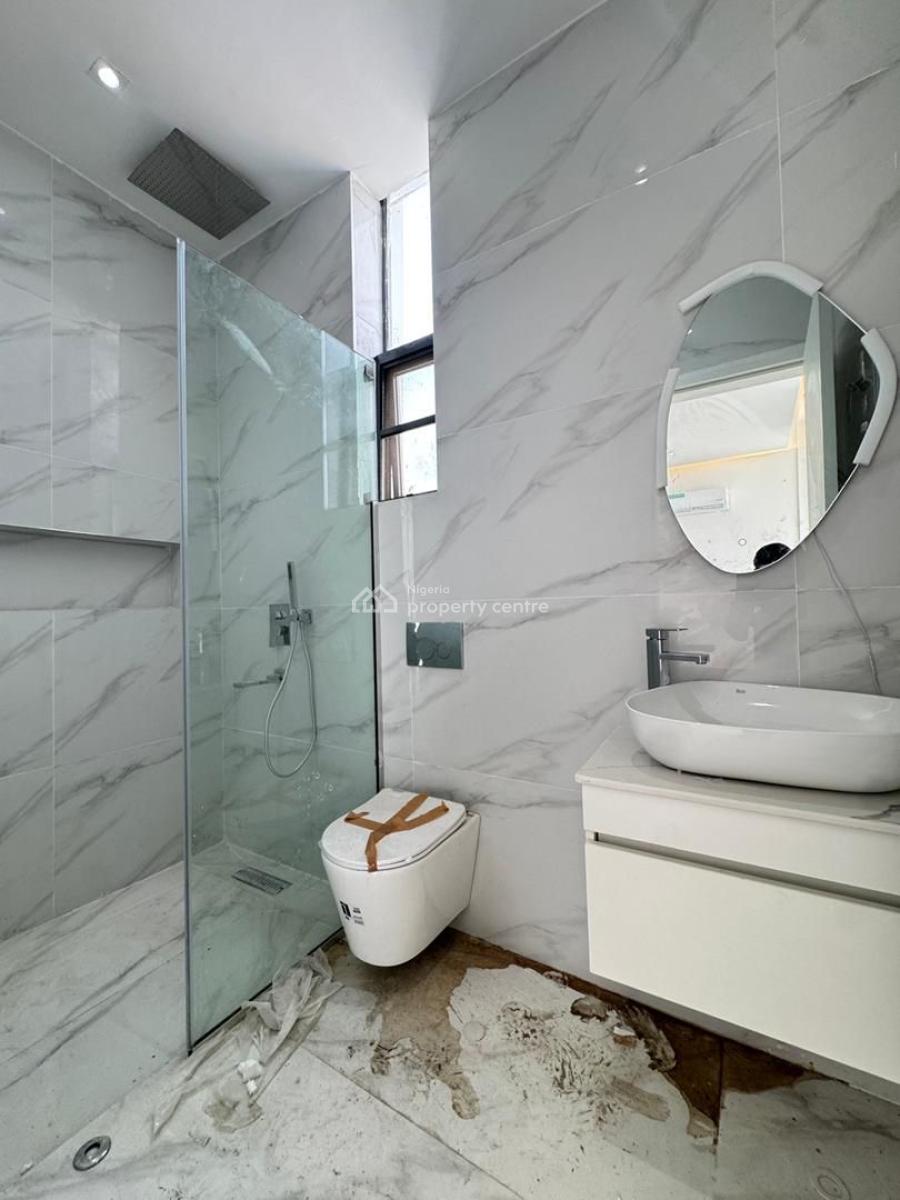 Brand New Luxury 2 Bedroom Apartment Rooftop Pool, Elevator & Gym, Lekki Phase 1, Lekki, Lagos, Flat / Apartment for Sale