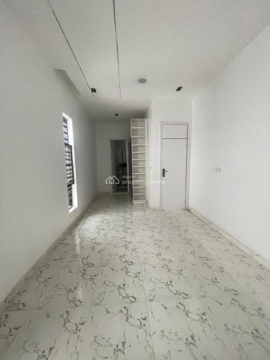 Pristine 5 Bedroom  Fully Detached with Bq and Smart Home in an Estate, Chevron, Lekki, Lagos, Detached Duplex for Sale