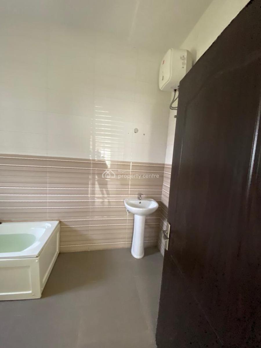 Luxury Spacious 3bedroom Upstairs Apartment with Personal Stairs, Treasure Estate Sangotedo Eti-osa Lagos, Sangotedo, Ajah, Lagos, House for Rent