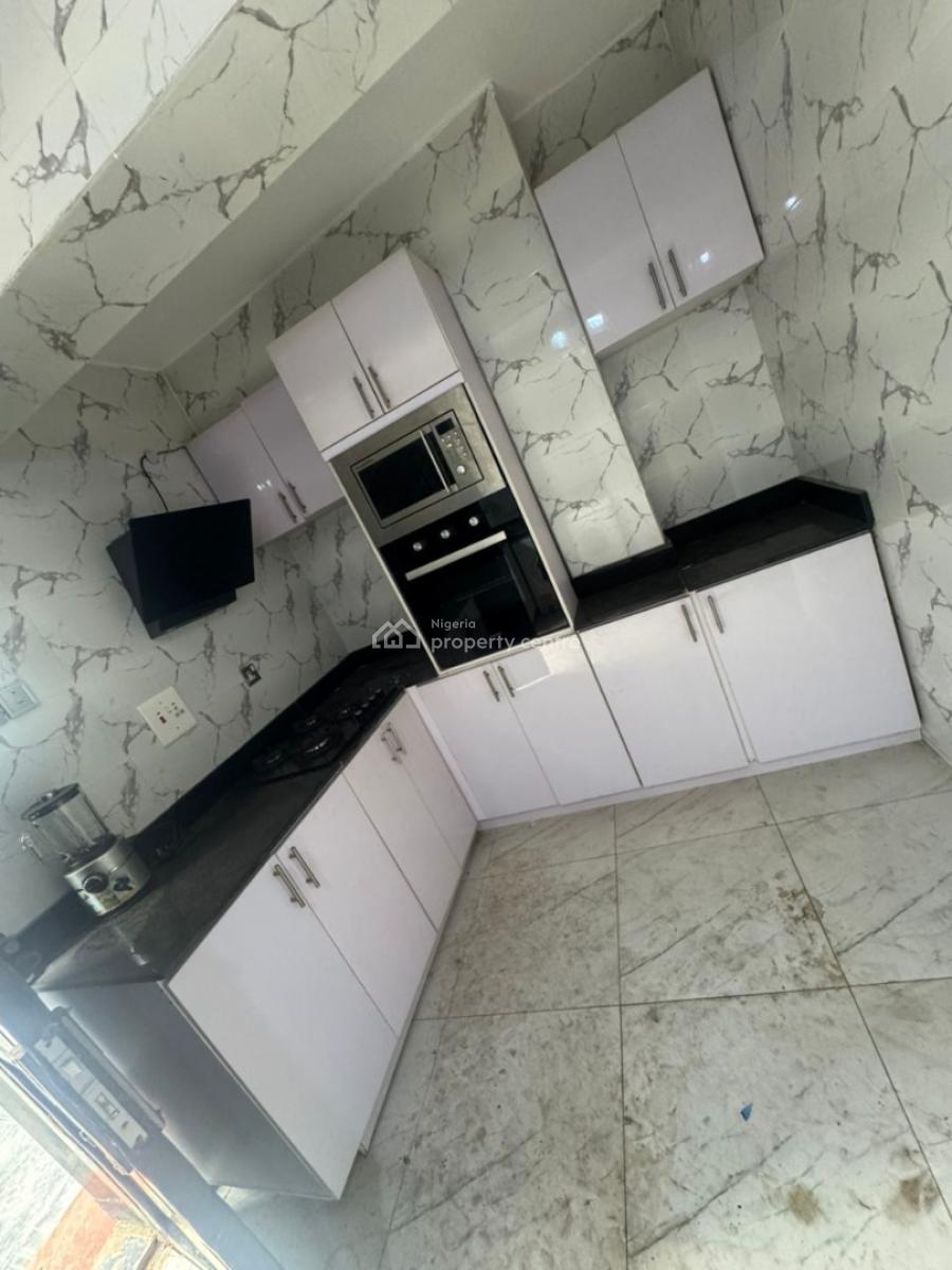 Self Compound Fully Furnished 4 Bedroom Duplex, Felele Ibadan, Ibadan, Oyo, Detached Duplex for Rent