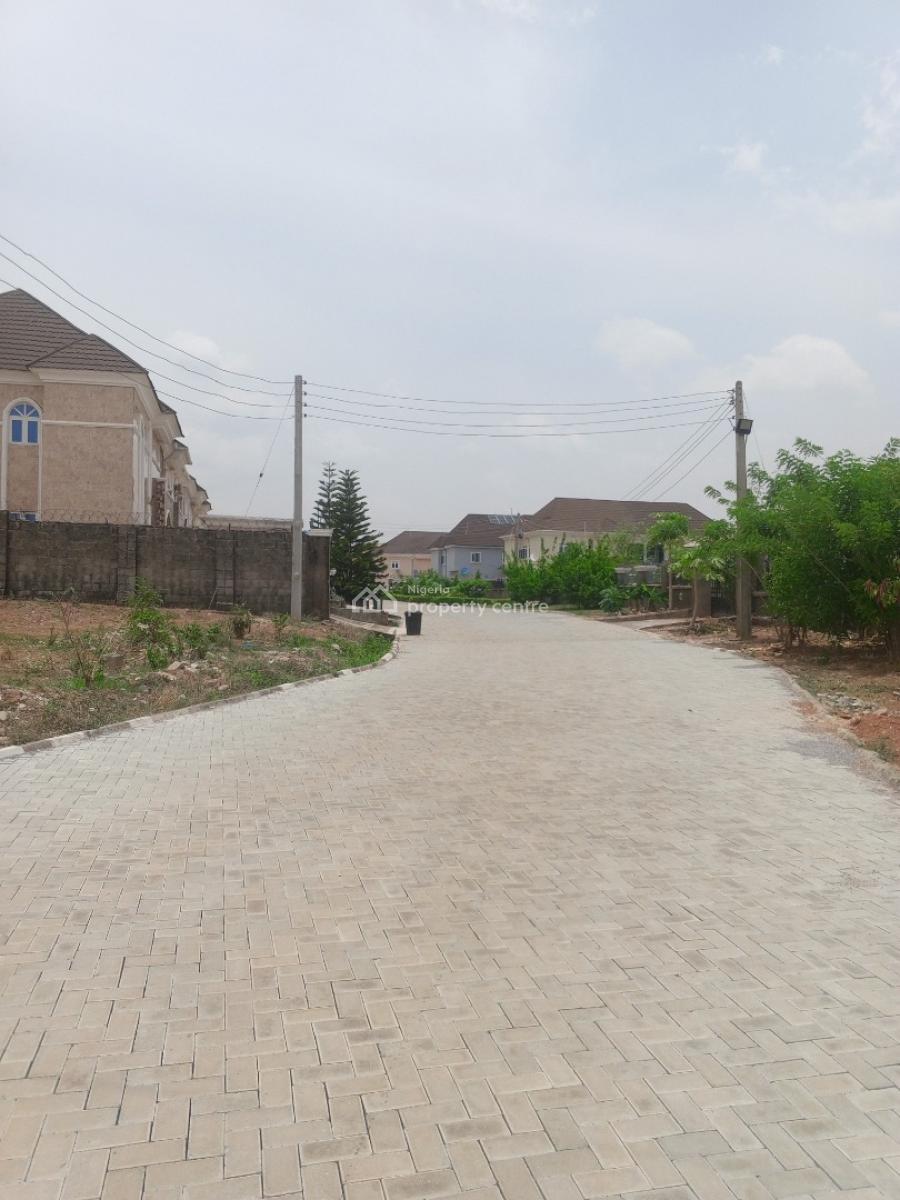 Very Sweet 700sqm Coner Piece Bungalow Land in a Well Planned Estate, Galadimawa, Abuja, Residential Land for Sale