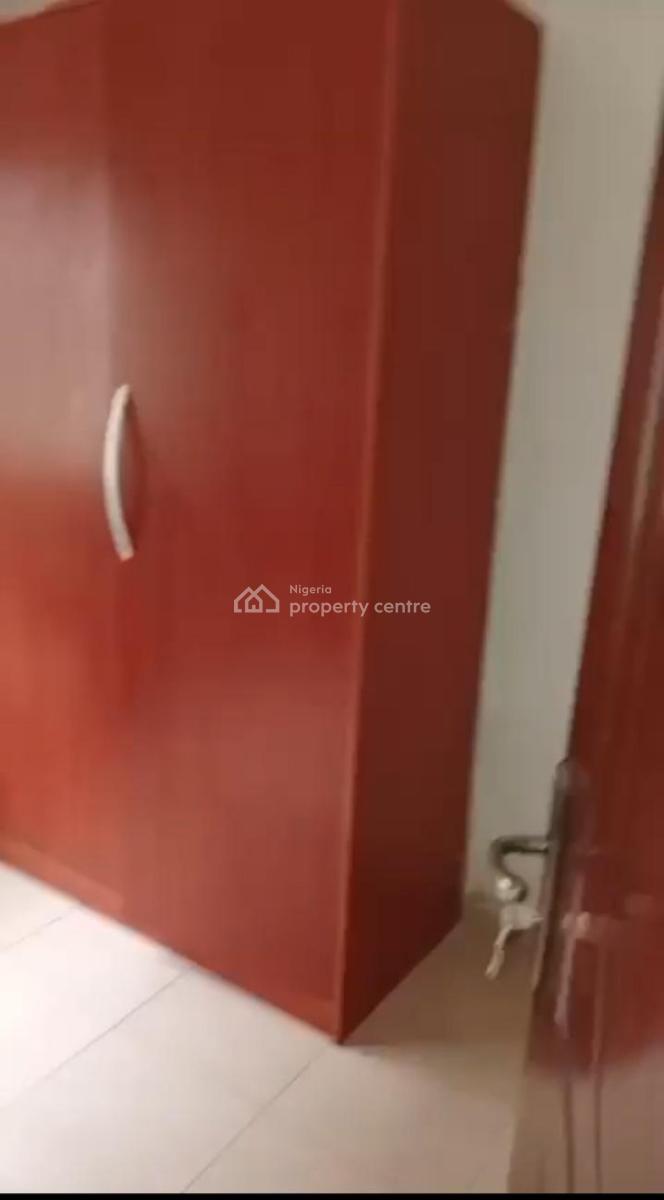 Lovely 3bedroom Flat, Medina Estate, Gbagada, Lagos, Flat / Apartment for Rent