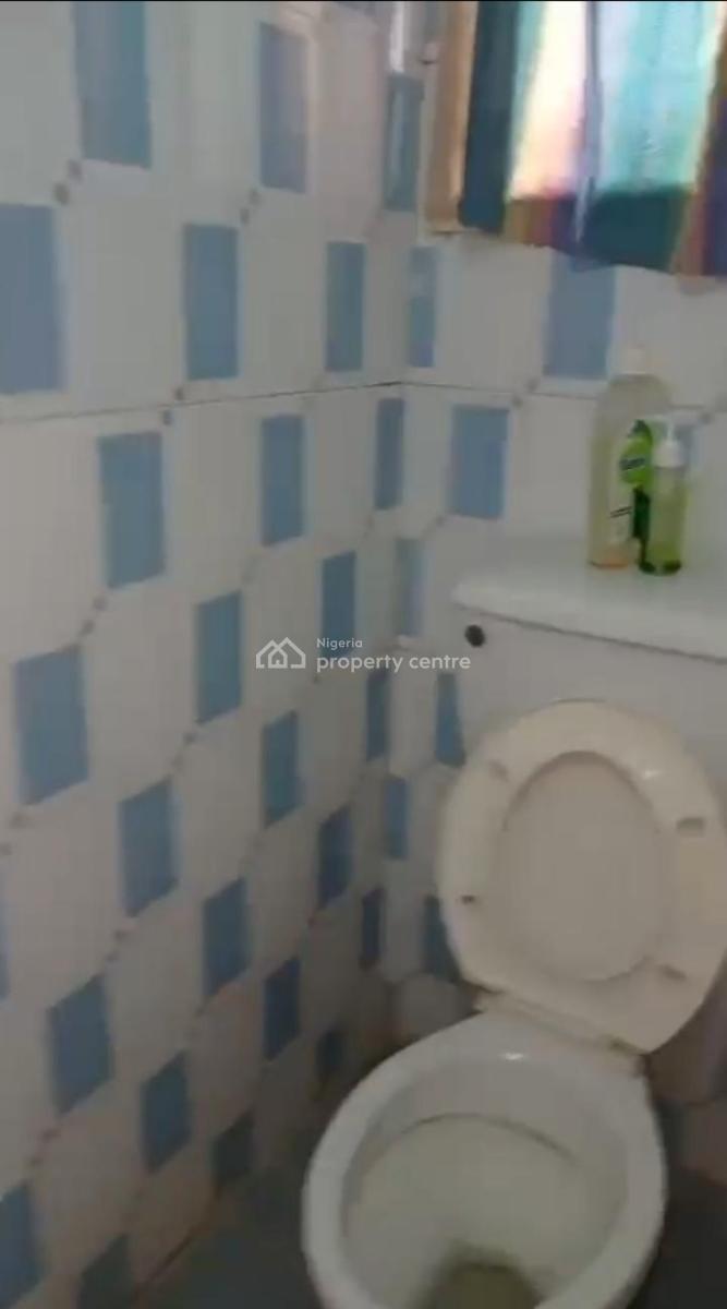 Lovely 3bedroom Flat, Medina Estate, Gbagada, Lagos, Flat / Apartment for Rent