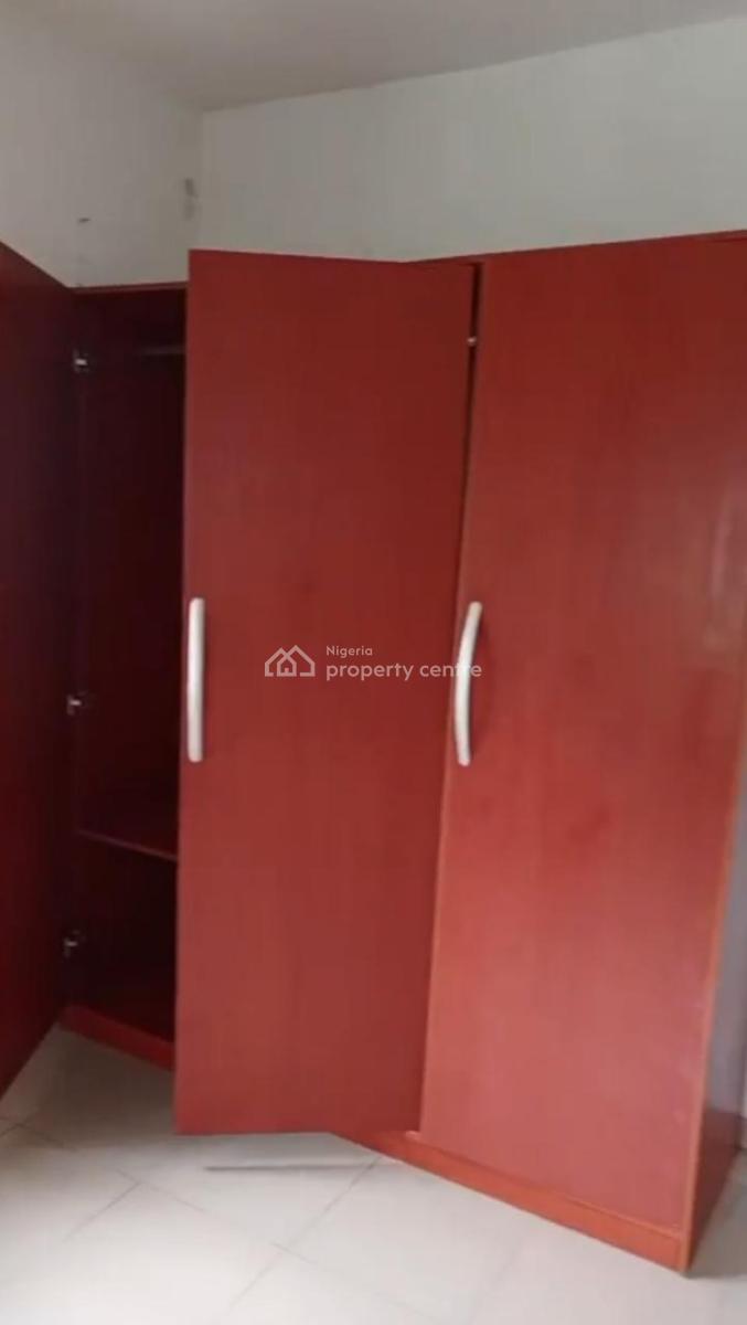 Lovely 3bedroom Flat, Medina Estate, Gbagada, Lagos, Flat / Apartment for Rent