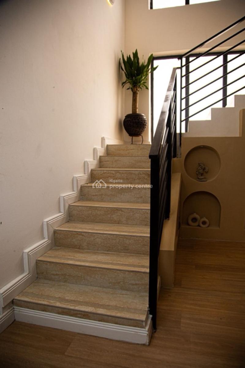 Luxury 4 Bedroom Apartment, Lekki Phase 1, Lekki, Lagos, Flat / Apartment Short Let