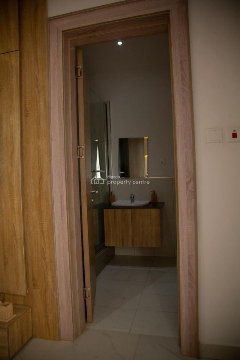 Luxury 4 Bedroom Apartment, Lekki Phase 1, Lekki, Lagos, Flat / Apartment Short Let