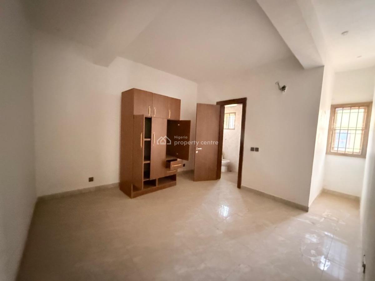 5bedroom Semidetached with Bq, Asokoro District, Abuja, Semi-detached Duplex for Rent