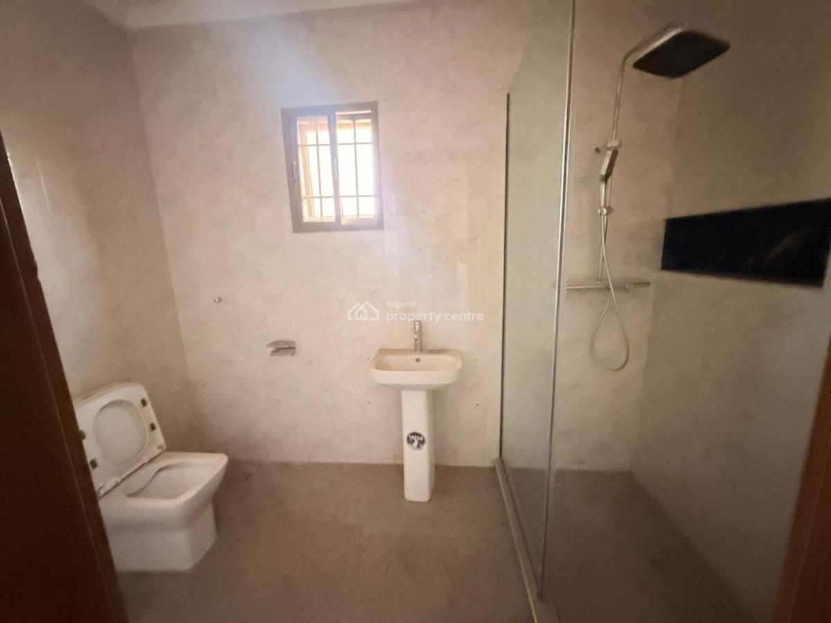 5bedroom Semidetached with Bq, Asokoro District, Abuja, Semi-detached Duplex for Rent