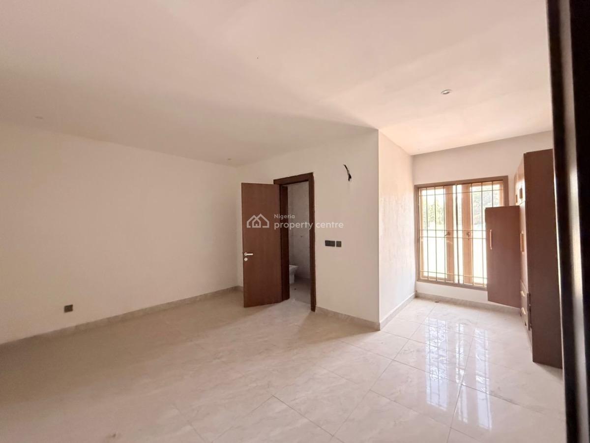 5bedroom Semidetached with Bq, Asokoro District, Abuja, Semi-detached Duplex for Rent