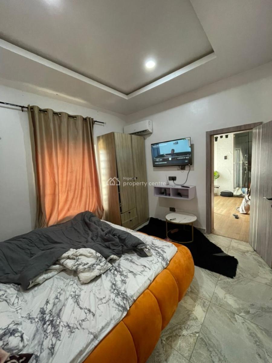 Shared a Apartment, Off Salem Ikate Elegushi Lekki Lagos, Ikate Elegushi, Lekki, Lagos, Self Contain (single Rooms) for Rent