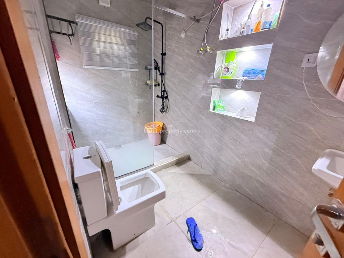 5bedroom Bungalow  2bedroom Guest Chalet, Life Camp, Abuja, Detached Bungalow for Sale