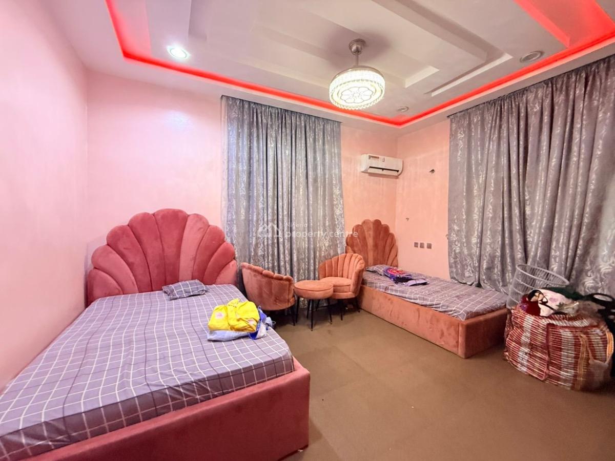 5bedroom Bungalow  2bedroom Guest Chalet, Life Camp, Abuja, Detached Bungalow for Sale