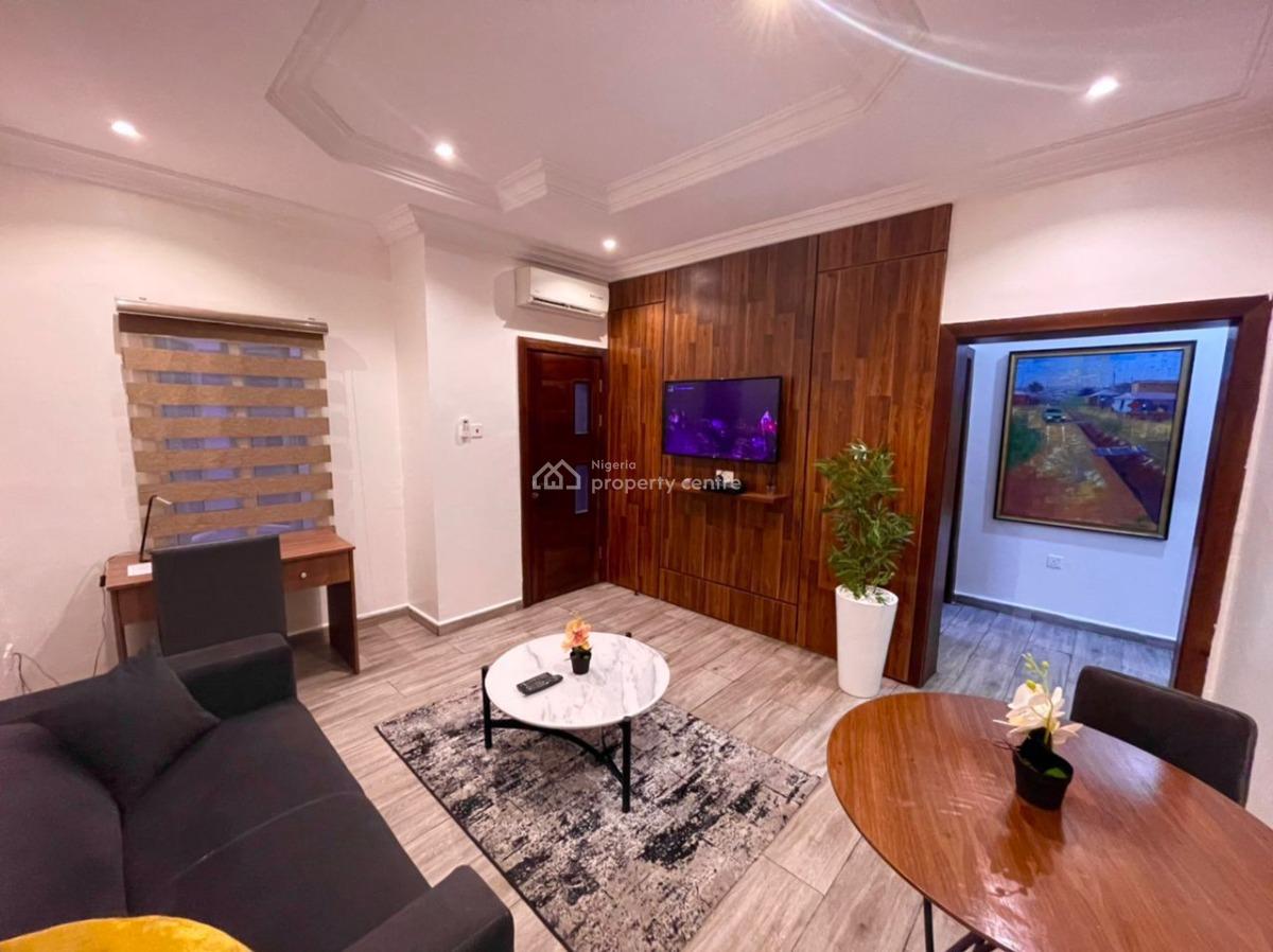 Amazing Apartment, Inclusive of 247 Power and Wi-fi, Off Admiralty Way, Lekki Phase 1, Lekki, Lagos, Mini Flat (room and Parlour) for Rent