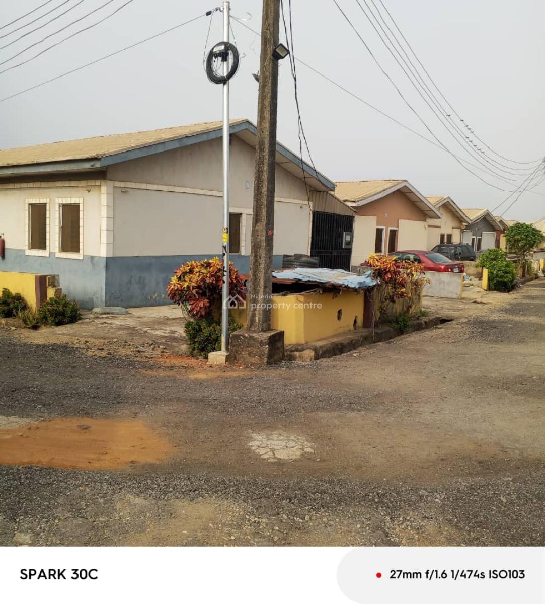 3 Bedroom Bungalow in 3 Bed People Estate*   Location: Happy, Magboro, Ogun, Land for Sale