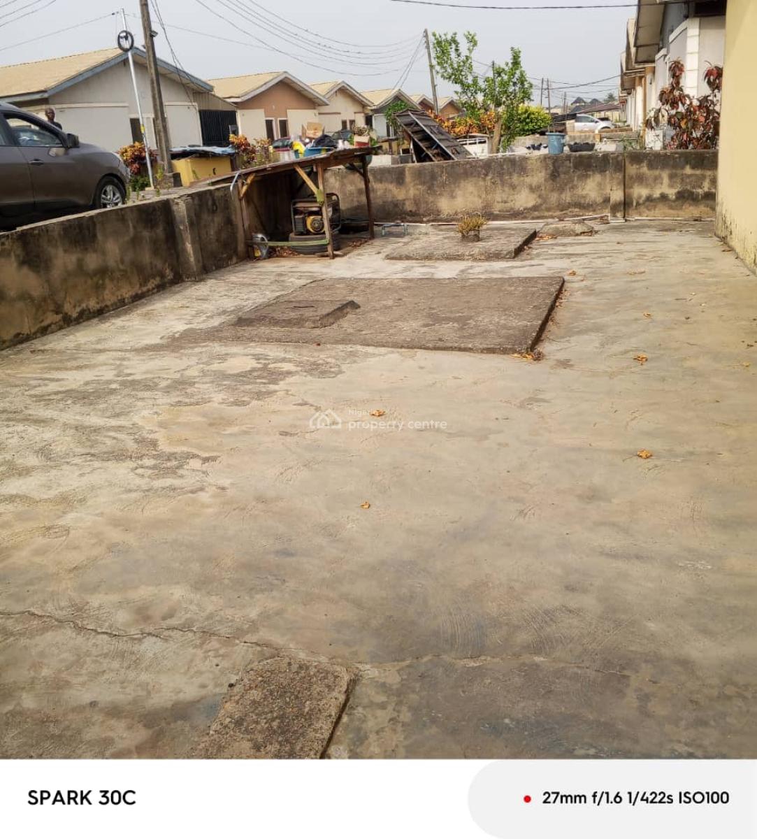 3 Bedroom Bungalow in 3 Bed People Estate*   Location: Happy, Magboro, Ogun, Land for Sale