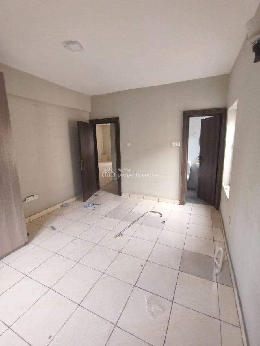 Decent 2bed Apartment, Oral Estate, Lekki, Lagos, Flat / Apartment for Rent