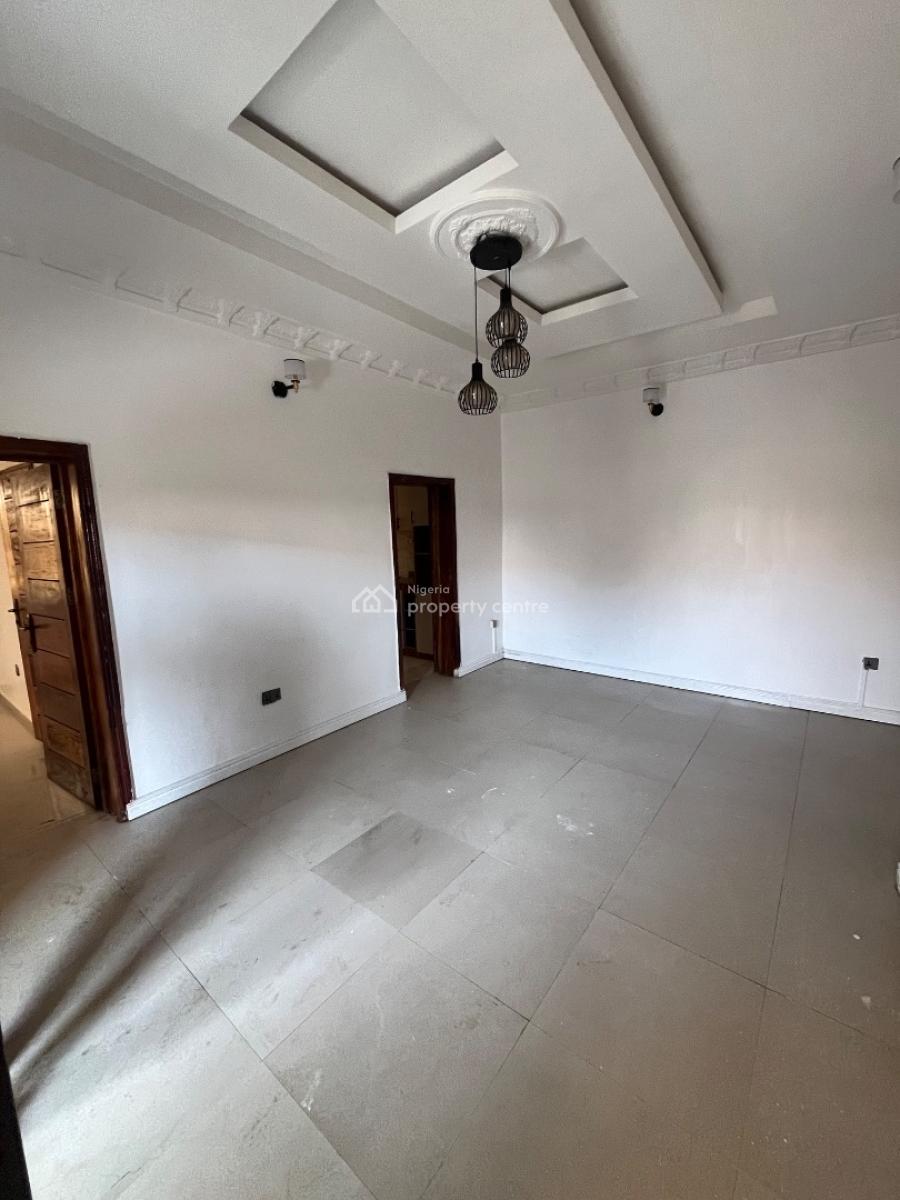 Standard 2bed Apartment Available in Ologolo Lekki, Ologolo, Lekki, Lagos, Flat / Apartment for Rent