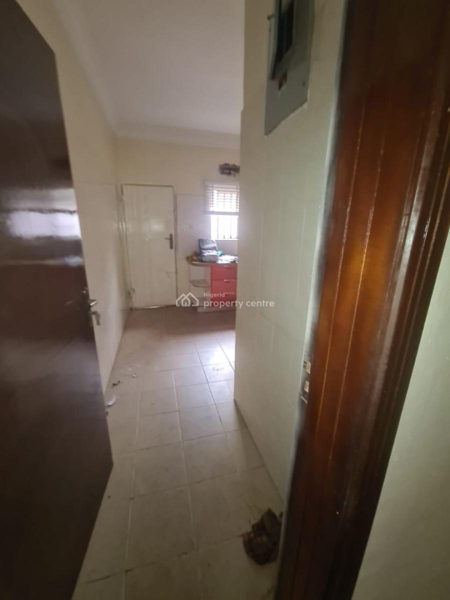 a Serviced  4 Bedroom  Terrace Duplex with a Room Bq, Lekki Phase 1, Lekki, Lagos, Terraced Duplex for Rent