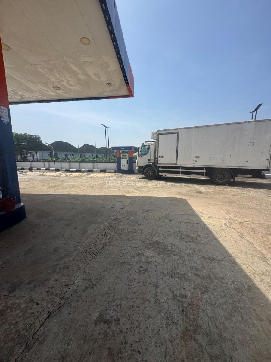 Filling Station 8 Pumps, New Owerri, Owerri Municipal, Imo, Commercial Property for Sale