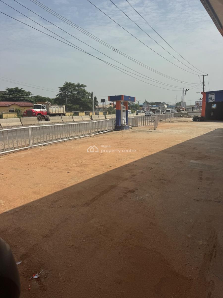 Filling Station 8 Pumps, New Owerri, Owerri Municipal, Imo, Commercial Property for Sale