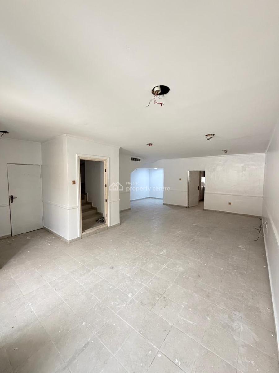 Cashflow Opportunity: 4 Bedroom Semidetached Duplex with Bq., Lekki Phase 1, Lekki, Lagos, Semi-detached Duplex for Sale