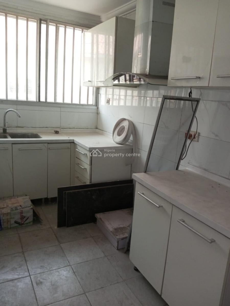 a Serviced 2 Bedroom Flat on a First Floor with Inverter, Osakpa London, Lekki, Lagos, Flat / Apartment for Rent