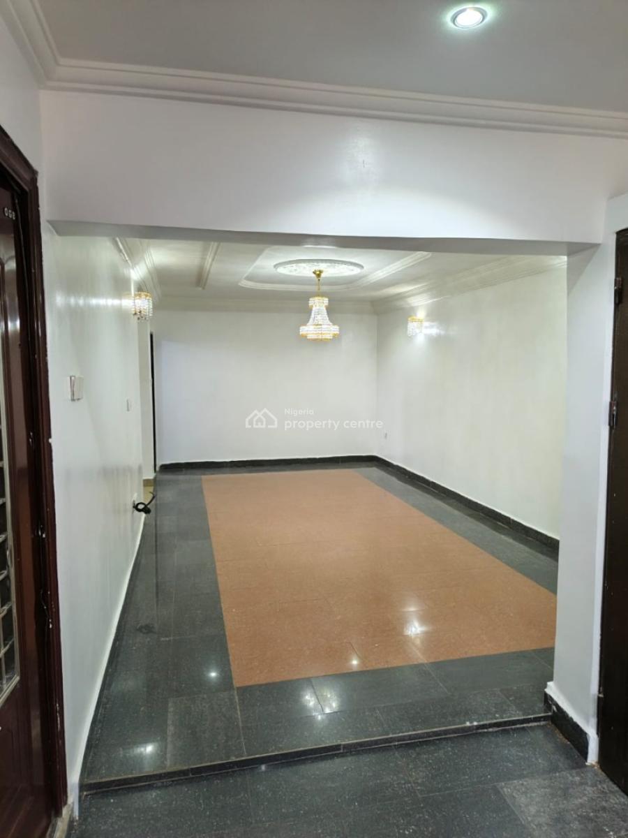 a Very Good Spacious 3-bedroom Flat, Zone 3, Wuse, Abuja, Flat / Apartment for Rent