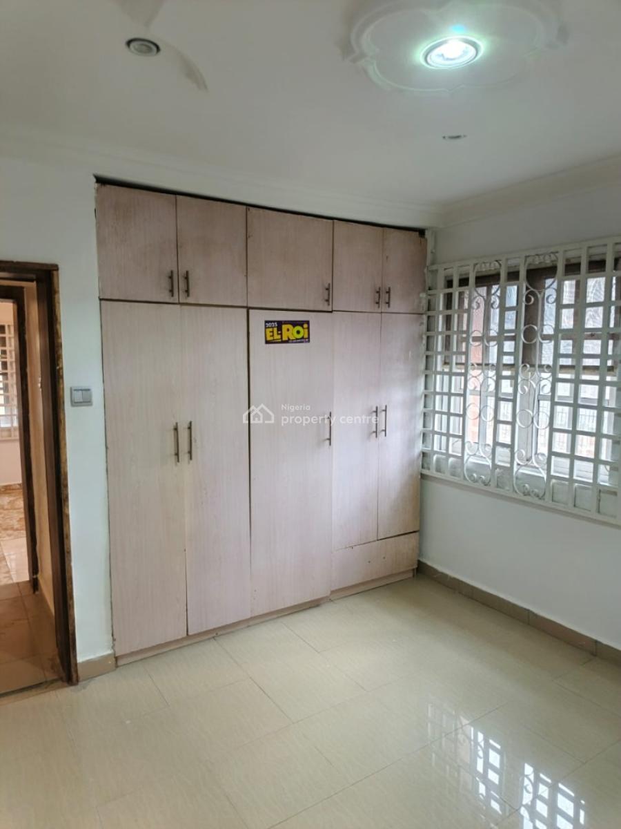 a Very Good Spacious 3-bedroom Flat, Zone 3, Wuse, Abuja, Flat / Apartment for Rent