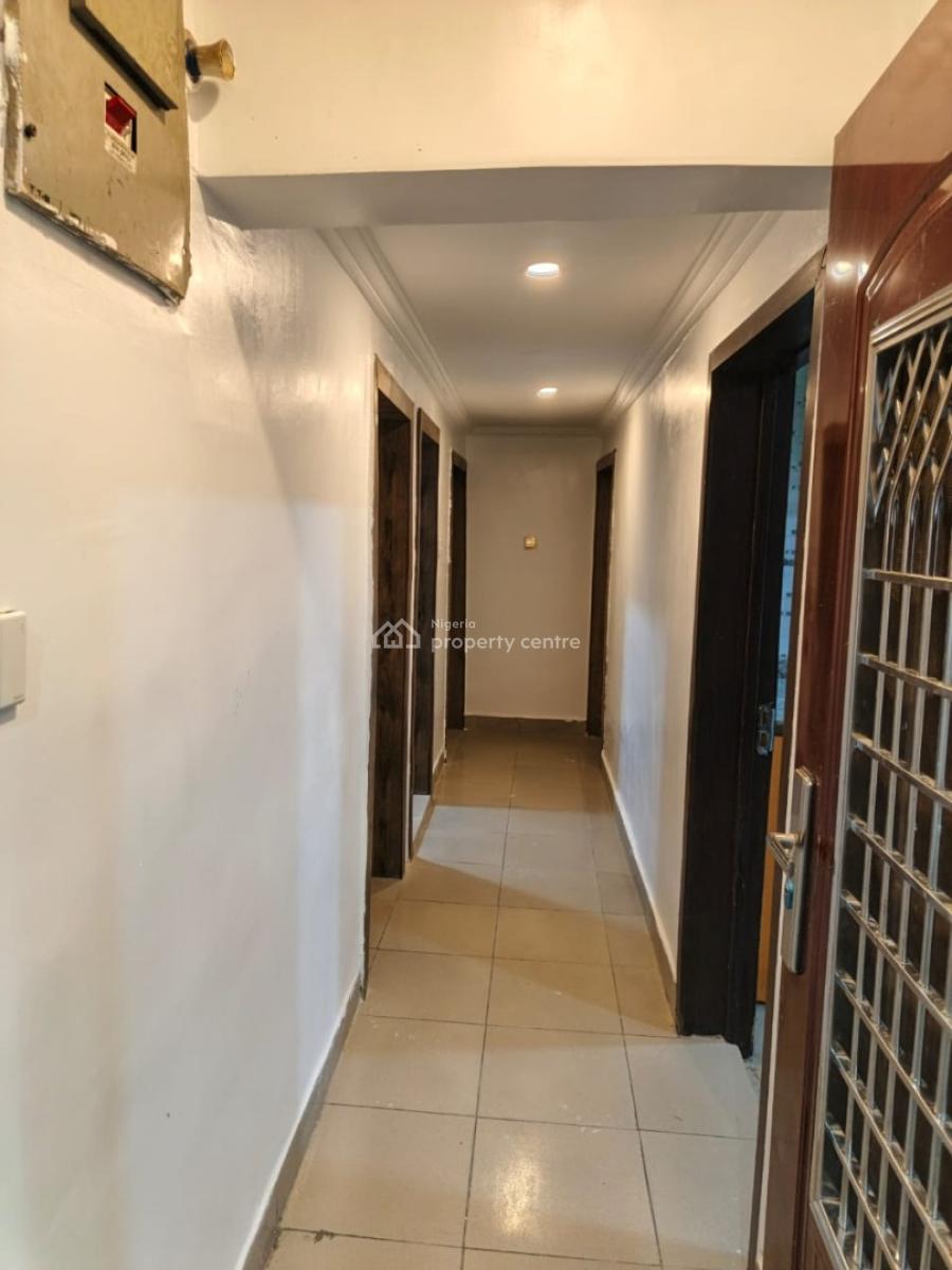 a Very Good Spacious 3-bedroom Flat, Zone 3, Wuse, Abuja, Flat / Apartment for Rent