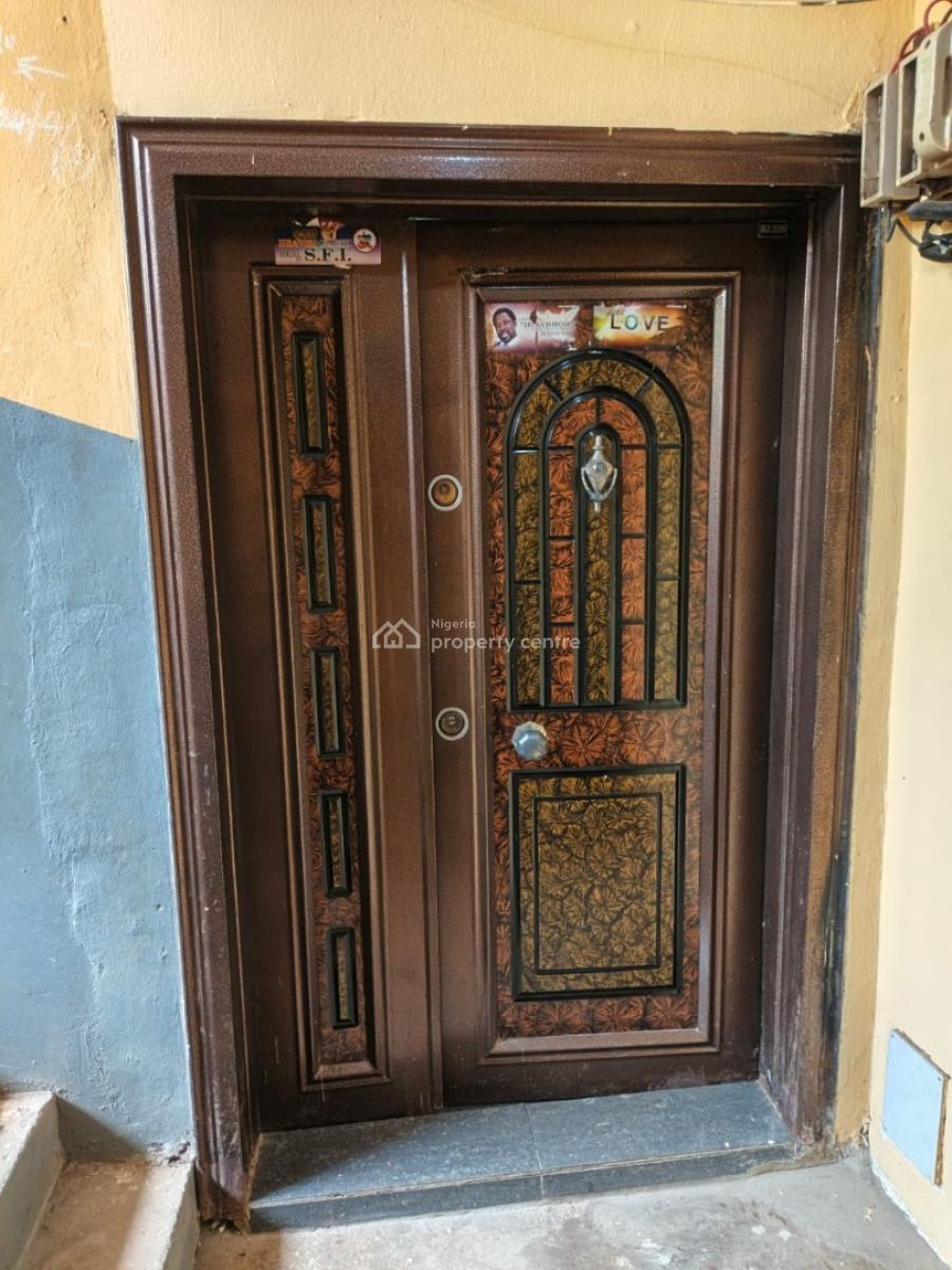 a Very Good Spacious 3-bedroom Flat, Zone 3, Wuse, Abuja, Flat / Apartment for Rent