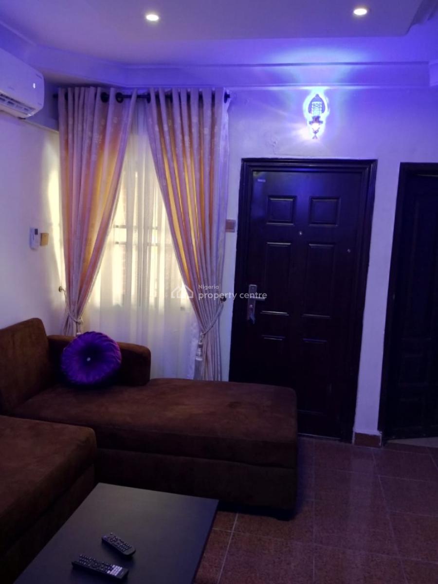 a Fully Furnished and Serviced 1 Bedroom Flat in Agungi, Agungi, Agungi, Lekki, Lagos, Flat / Apartment for Rent