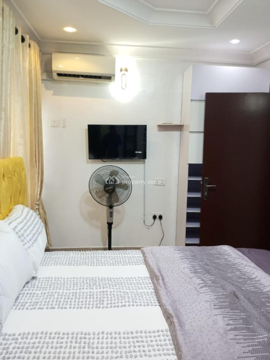 a Fully Furnished and Serviced 1 Bedroom Flat in Agungi, Agungi, Agungi, Lekki, Lagos, Flat / Apartment for Rent