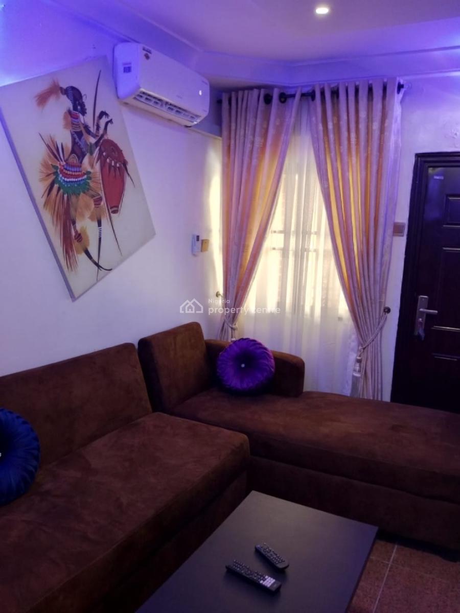 a Fully Furnished and Serviced 1 Bedroom Flat in Agungi, Agungi, Agungi, Lekki, Lagos, Flat / Apartment for Rent