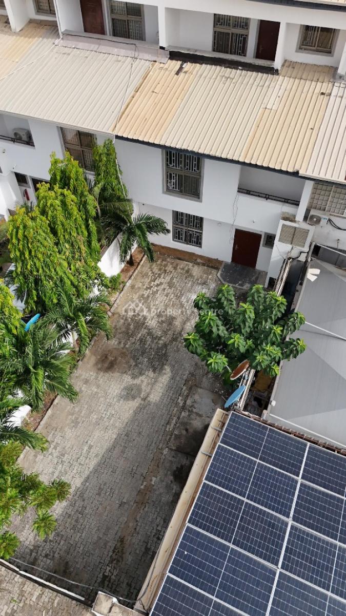 Investors Steal: 4-bedroom Self Compound Terrace  Duplex +bq+gate Hse, Lekki Phase 1, Lekki, Lagos, Terraced Duplex for Sale