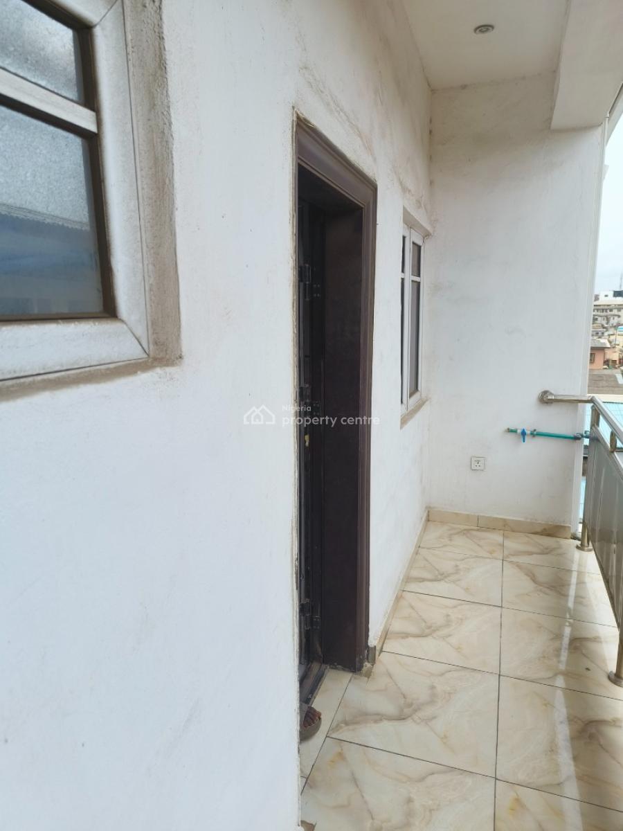 2 Beds Flat All Rooms Ensuite on Third Floor for Commerce & Residence, Pedro, Gbagada, Lagos, Flat / Apartment for Rent
