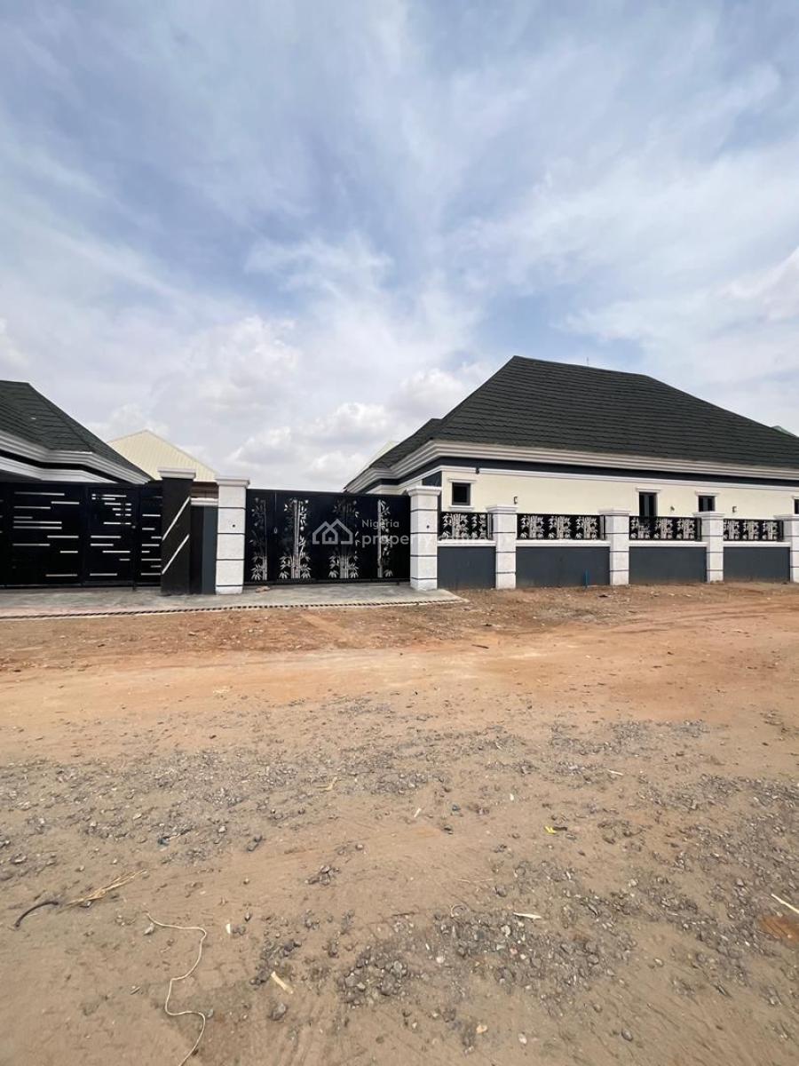 3 Beds  Detached Bungalow  Open Plan Kitchen, Apo, Abuja, Detached Bungalow for Sale