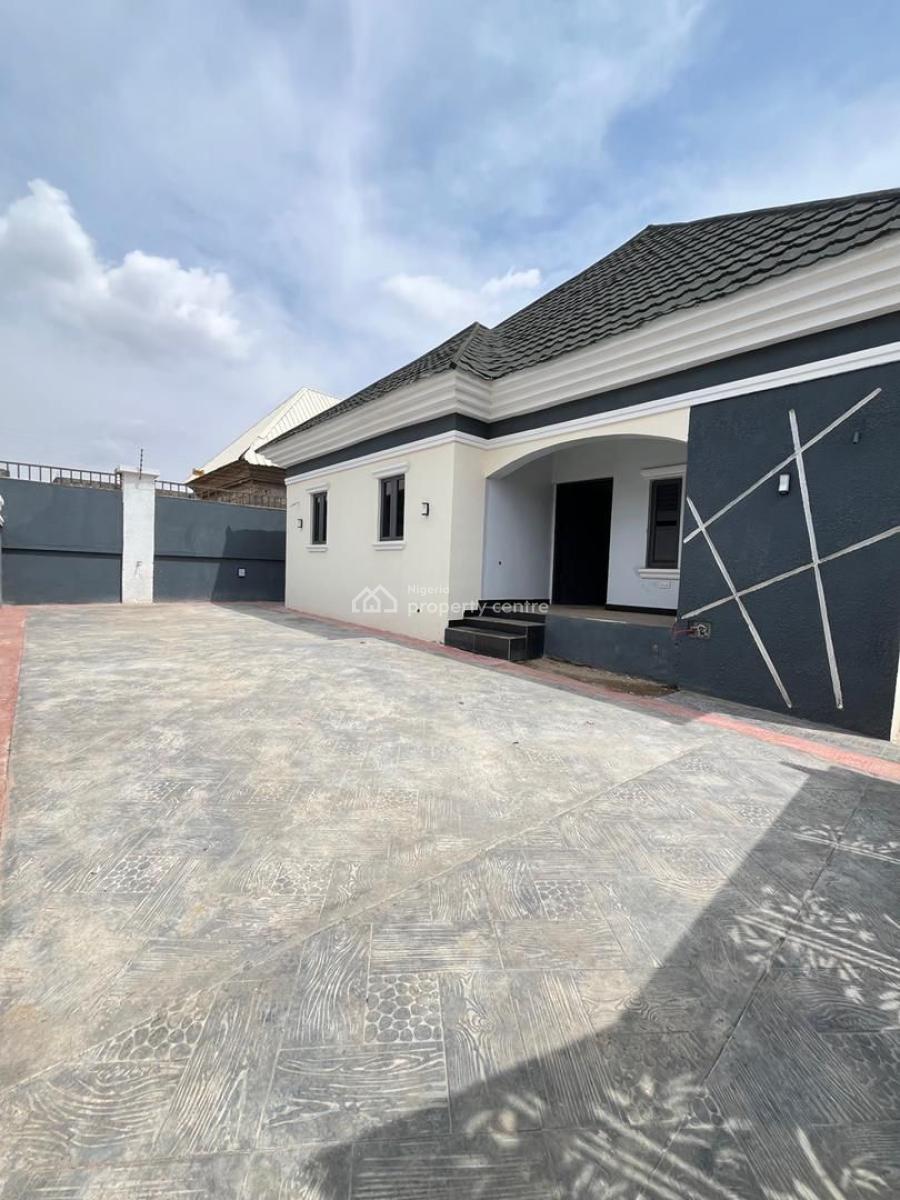 3 Beds  Detached Bungalow  Open Plan Kitchen, Apo, Abuja, Detached Bungalow for Sale