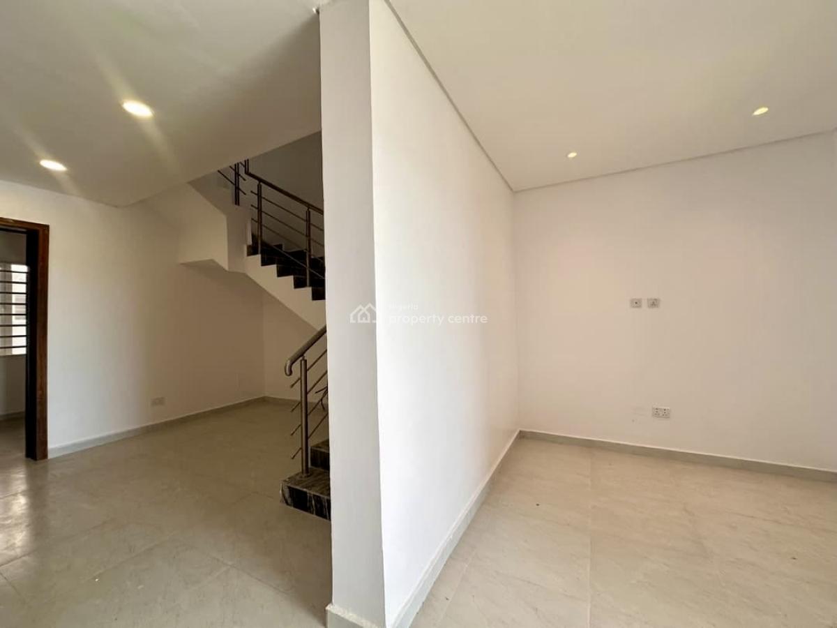 -	Spacious 4-bedroom Duplex with Premium Finishes, Chevron, Lekki, Lagos, Semi-detached Duplex for Rent