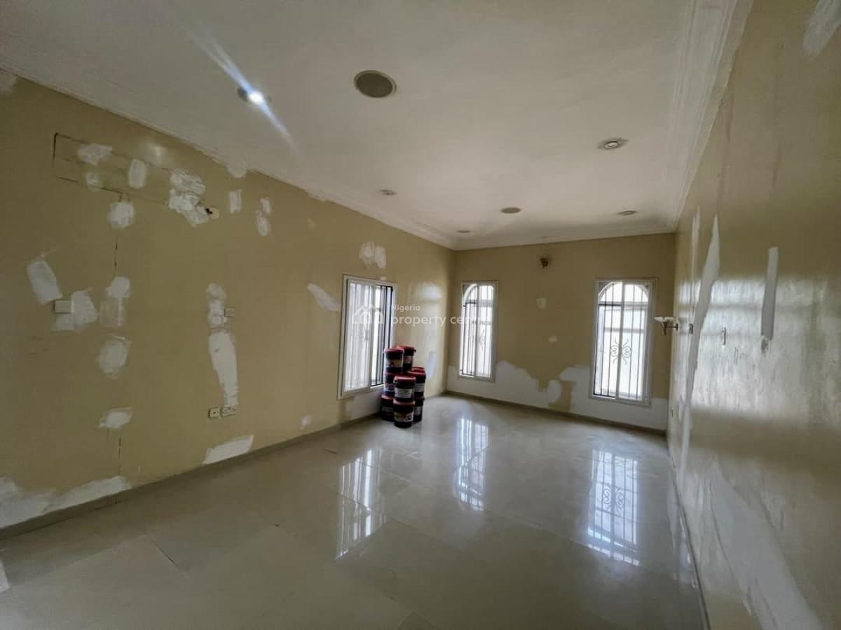 Spacious 5-bedroom Detached Duplex with Commercial Potential, Lekki Phase 1, Lekki, Lagos, Detached Duplex for Rent