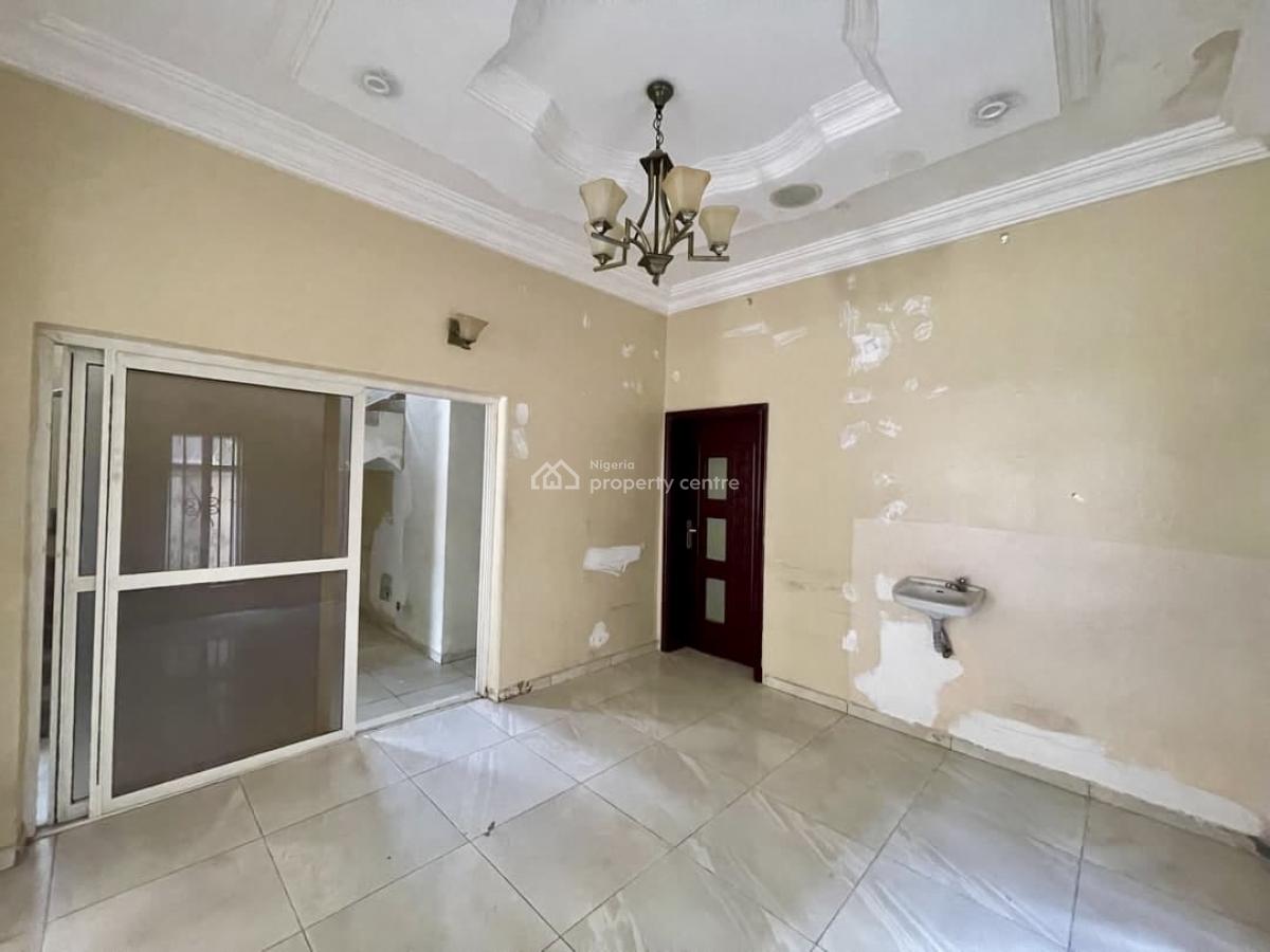 Spacious 5-bedroom Detached Duplex with Commercial Potential, Lekki Phase 1, Lekki, Lagos, Detached Duplex for Rent
